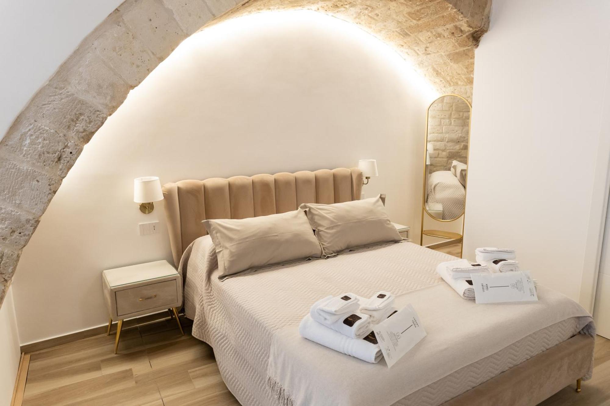 Carola Luxury Room Bari Exterior photo