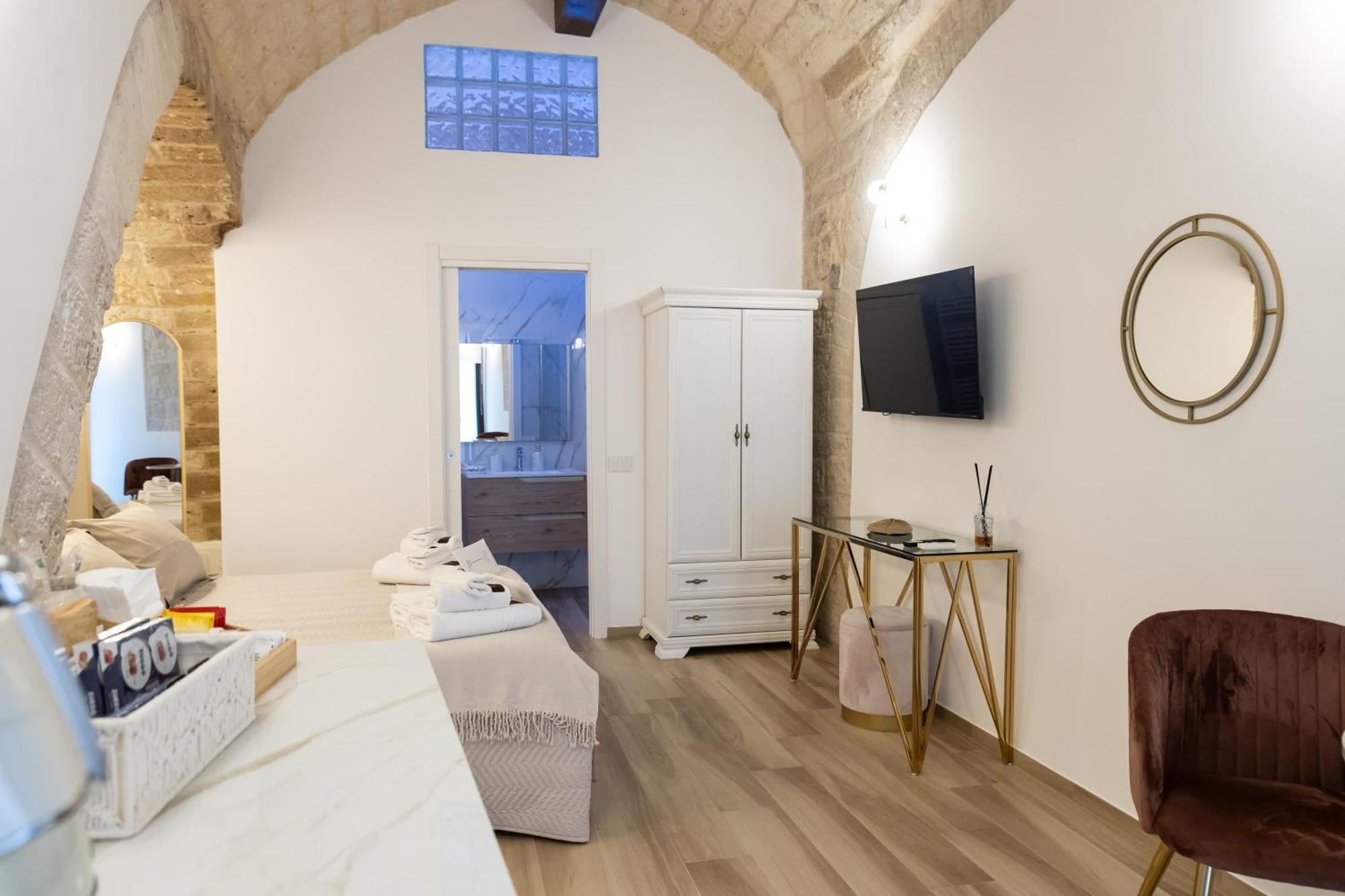 Carola Luxury Room Bari Exterior photo
